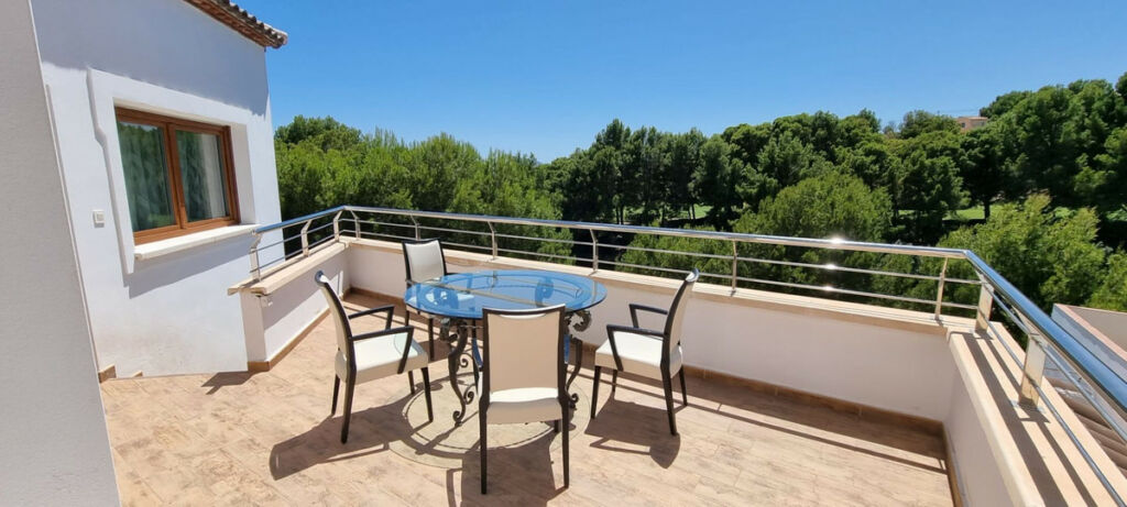 Detached Villa Altea Alicante - image 9