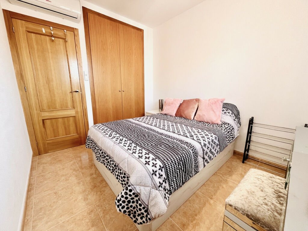 Townhouse Cabo Roig Alicante - image 9