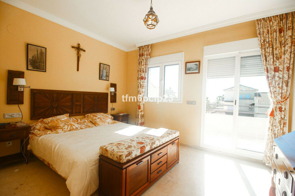 Penthouse Duplex San Roque Club Cádiz - image 4