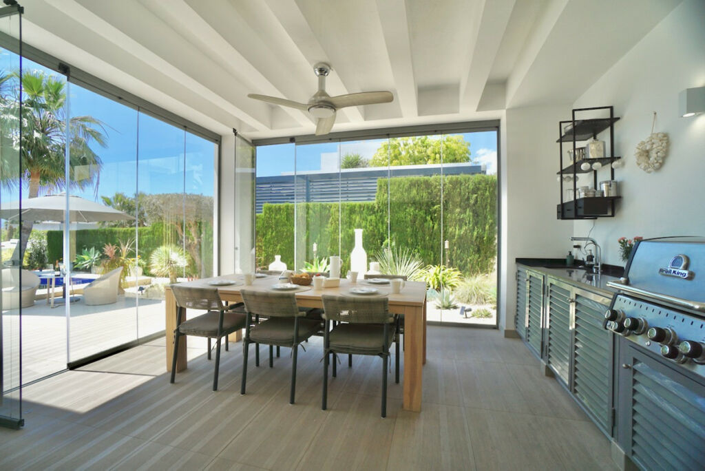 Detached Villa Moraira Alicante - image 10