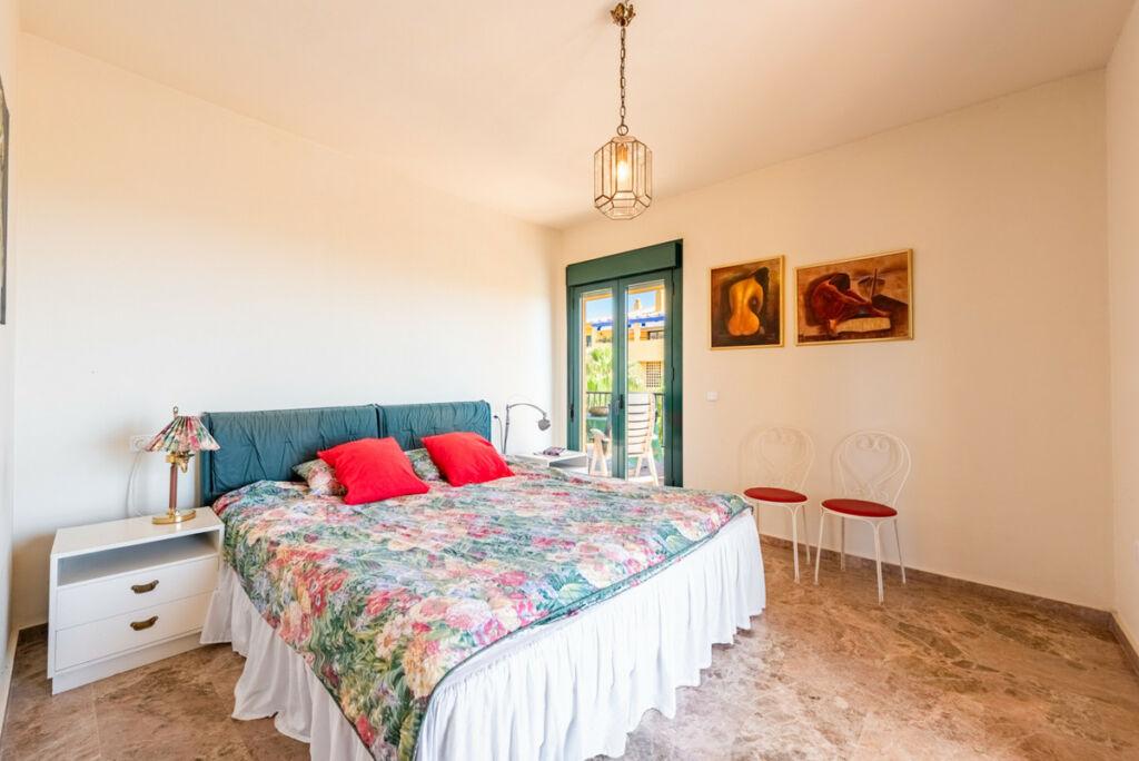 Middle Floor Apartment San Pedro de Alcántara Málaga - image 9
