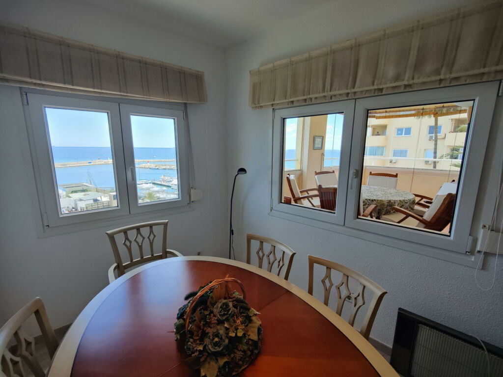 Middle Floor Apartment Estepona Málaga - image 8