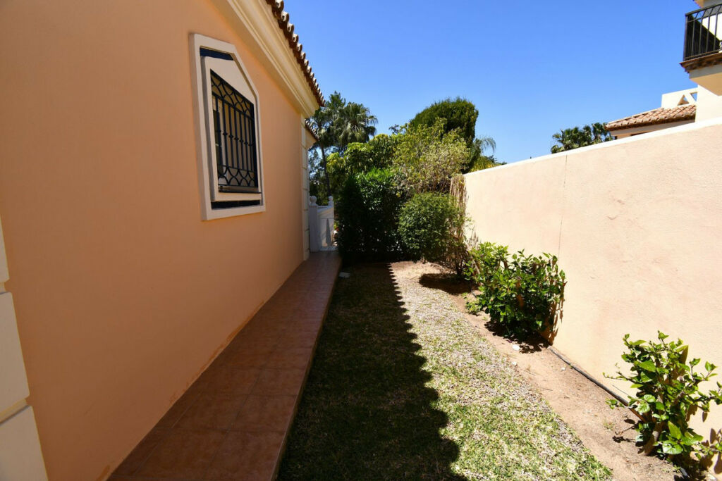 Detached Villa Mijas Golf Málaga - image 97