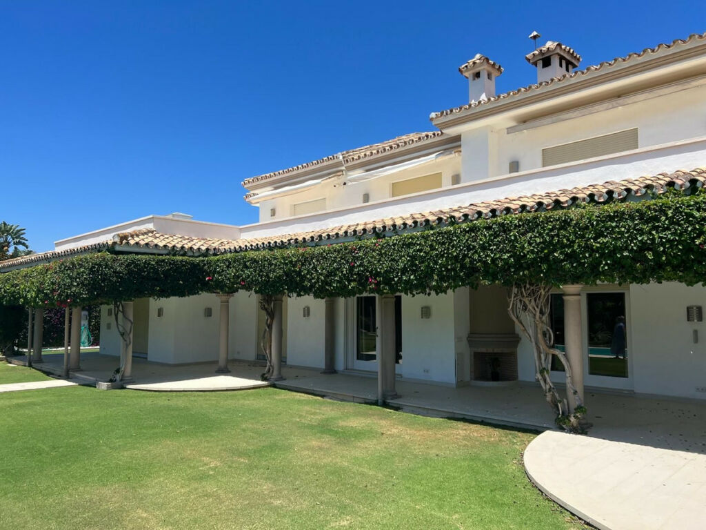 Detached Villa New Golden Mile Málaga
