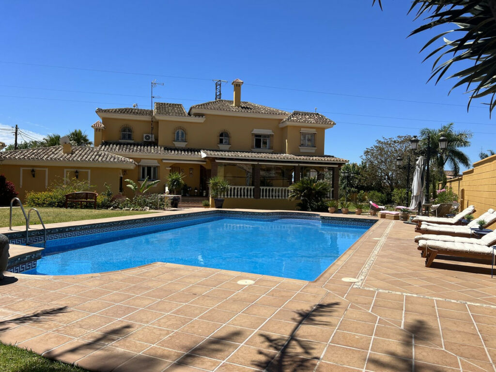 Detached Villa Rincón de la Victoria Málaga