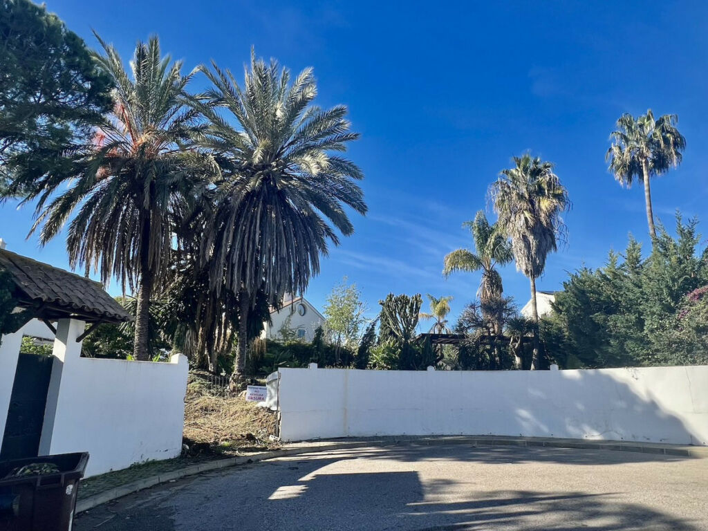 Residential Plot Guadalmina Baja Málaga