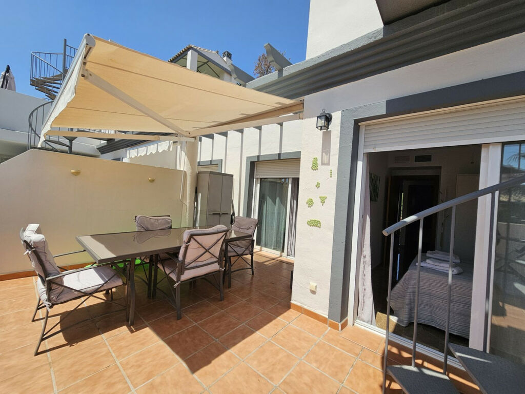 Top Floor Apartment Estepona Málaga