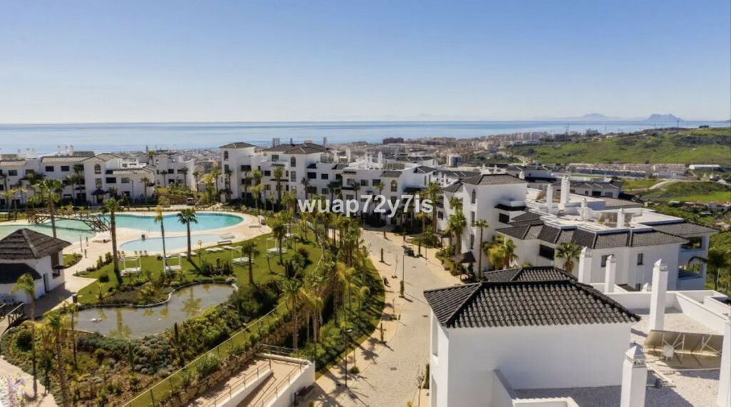 Middle Floor Apartment Estepona Málaga