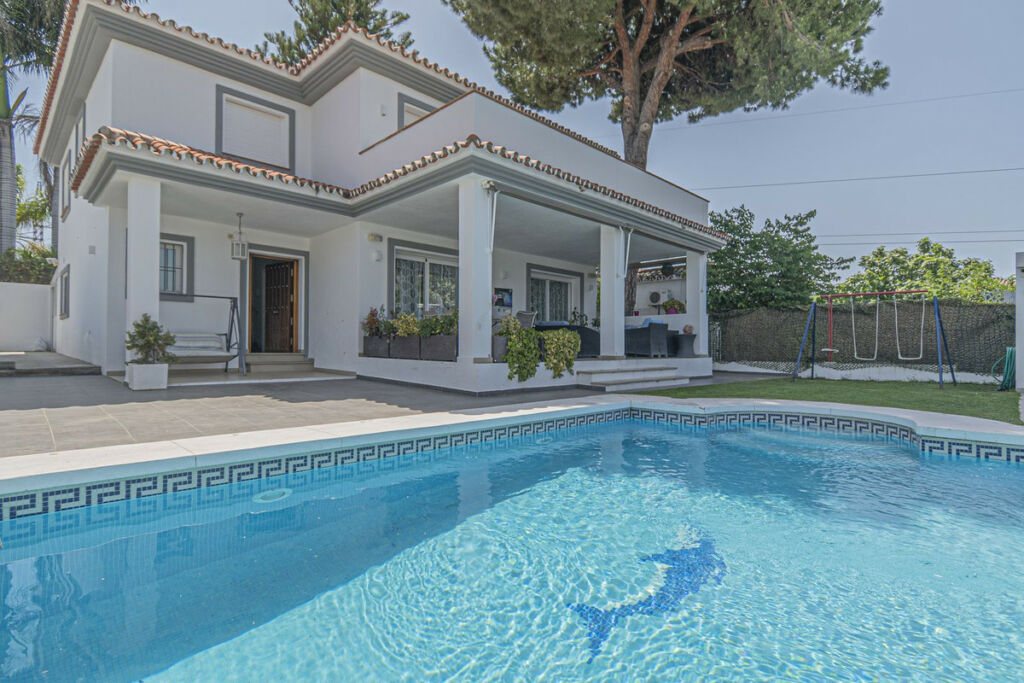 Detached Villa San Pedro de Alcántara Málaga