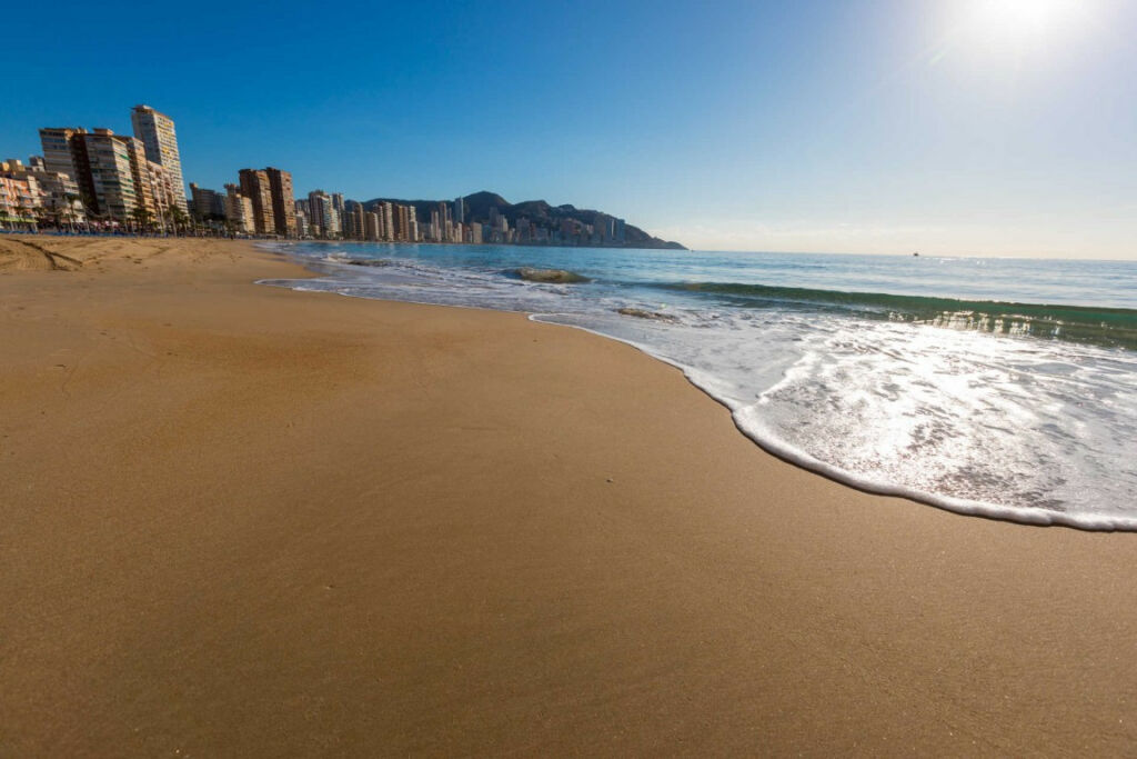 Middle Floor Apartment Benidorm Alicante