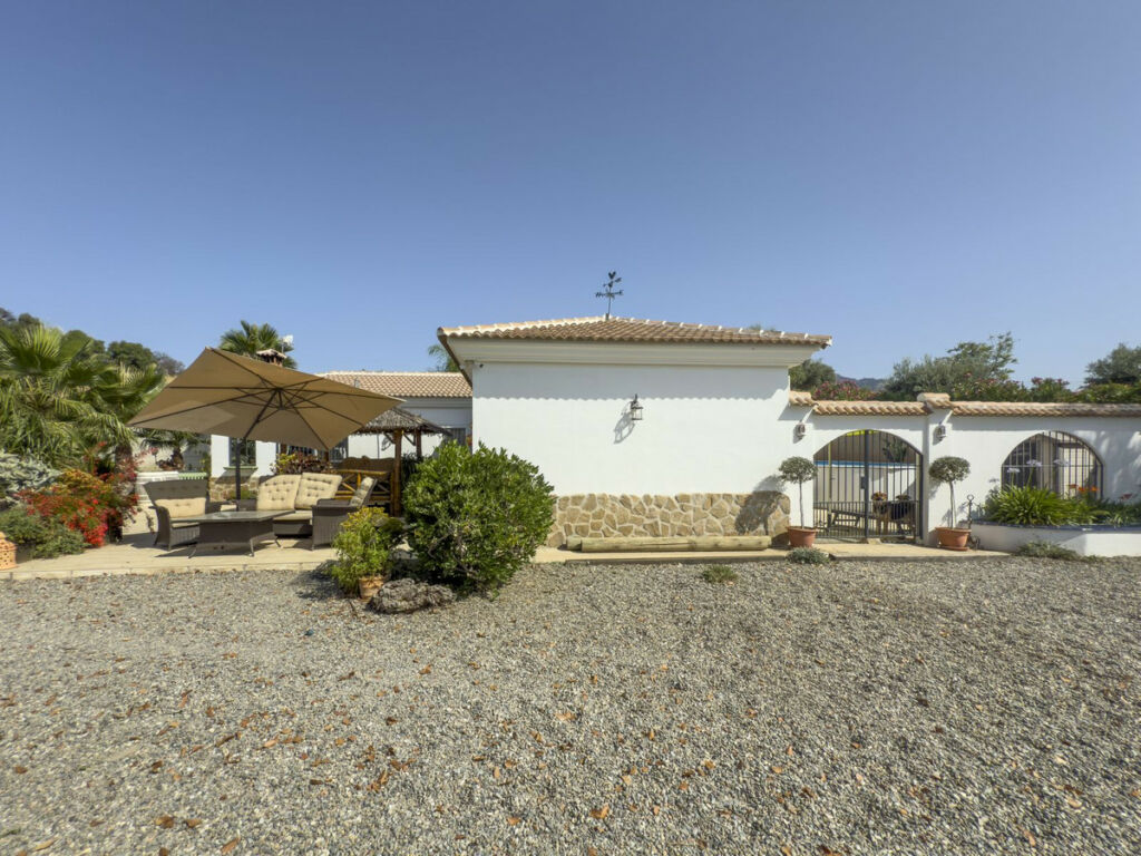Finca - Cortijo Tolox Málaga - image 39
