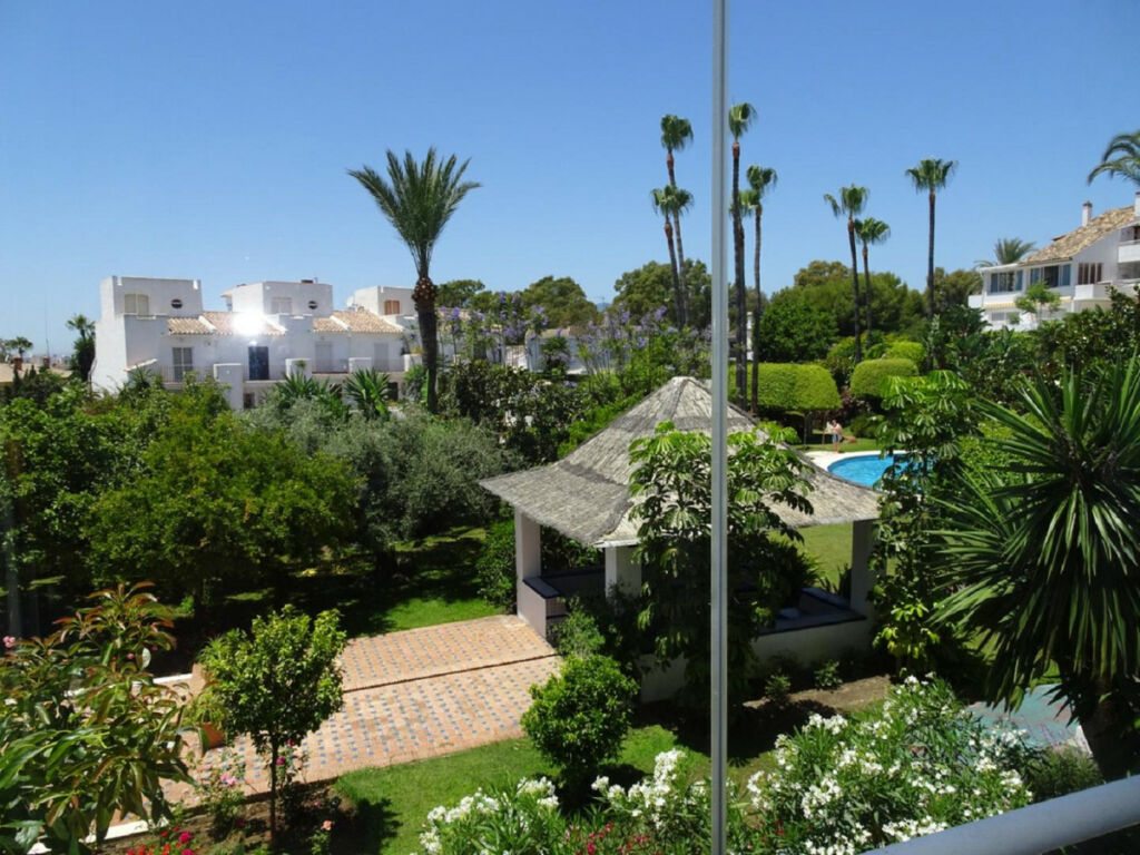 Middle Floor Apartment Atalaya Málaga