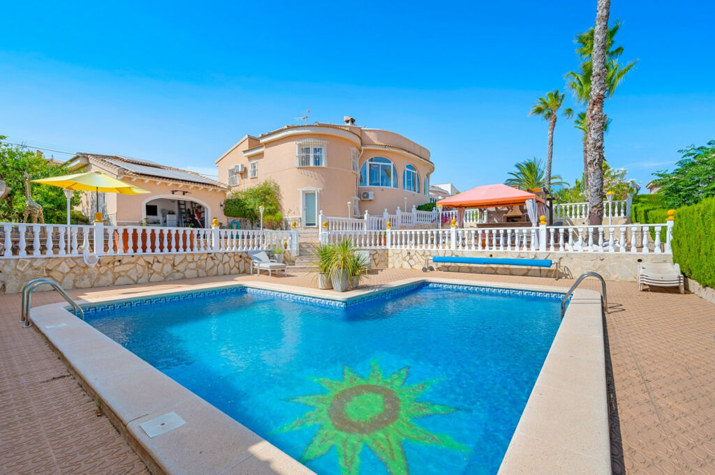 Detached Villa Ciudad Quesada Alicante
