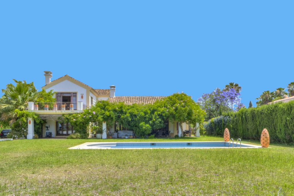 Detached Villa El Rosario Málaga