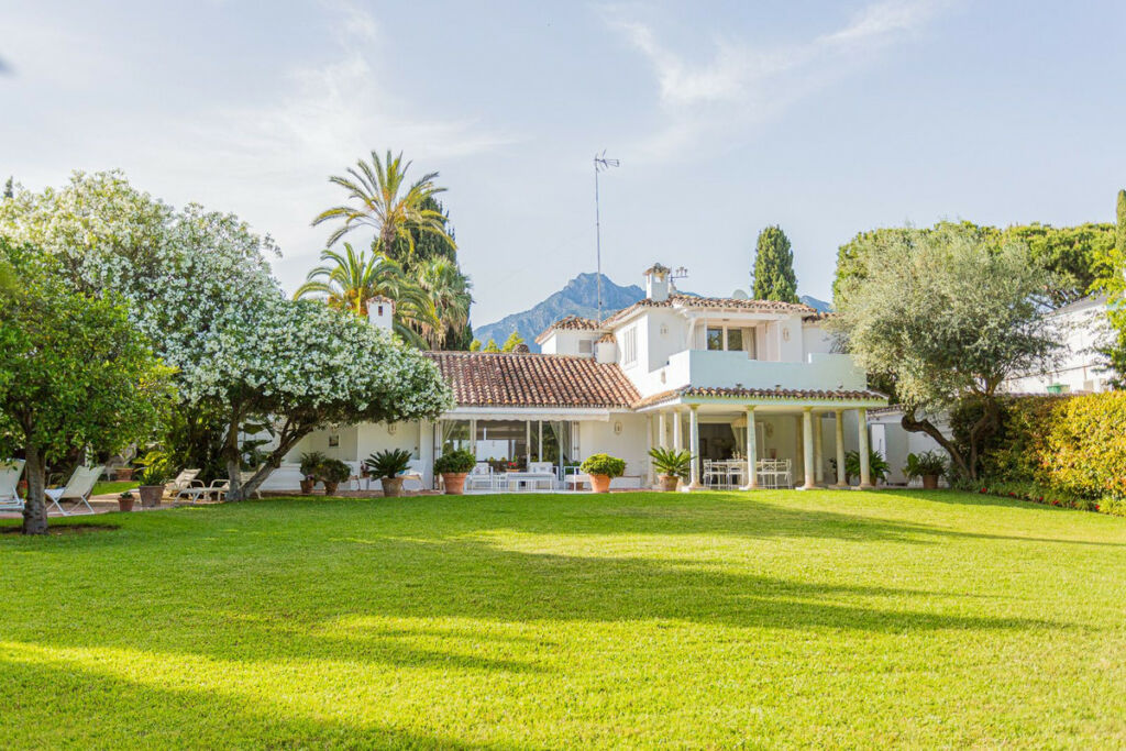 Detached Villa The Golden Mile Málaga