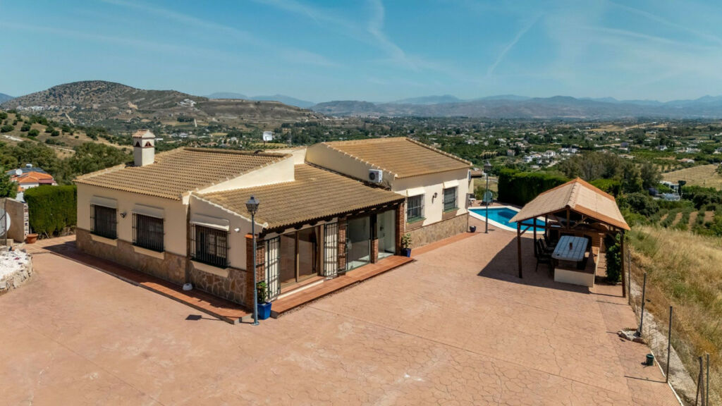 Detached Villa Alhaurín el Grande Málaga - image 3