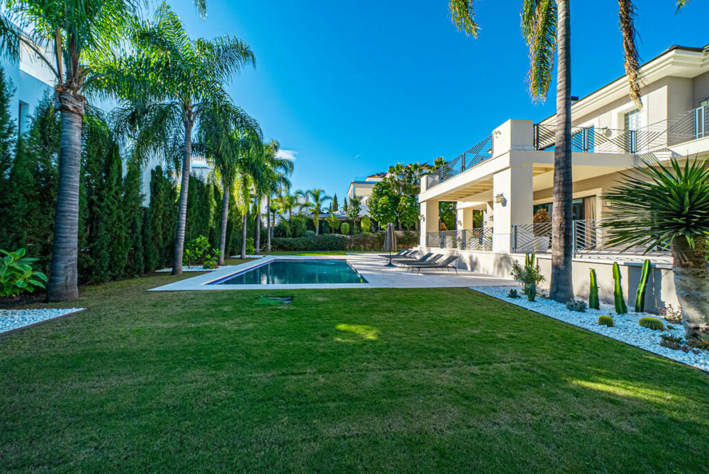 Detached Villa Los Flamingos Málaga