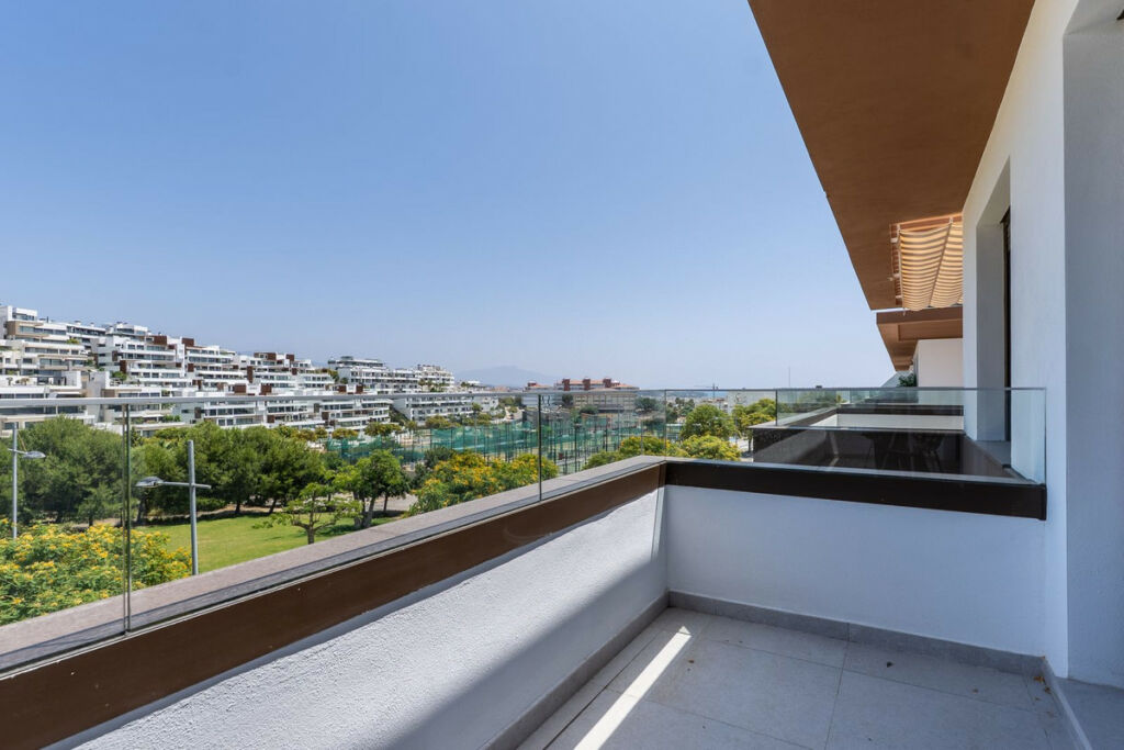 Middle Floor Apartment Estepona Málaga