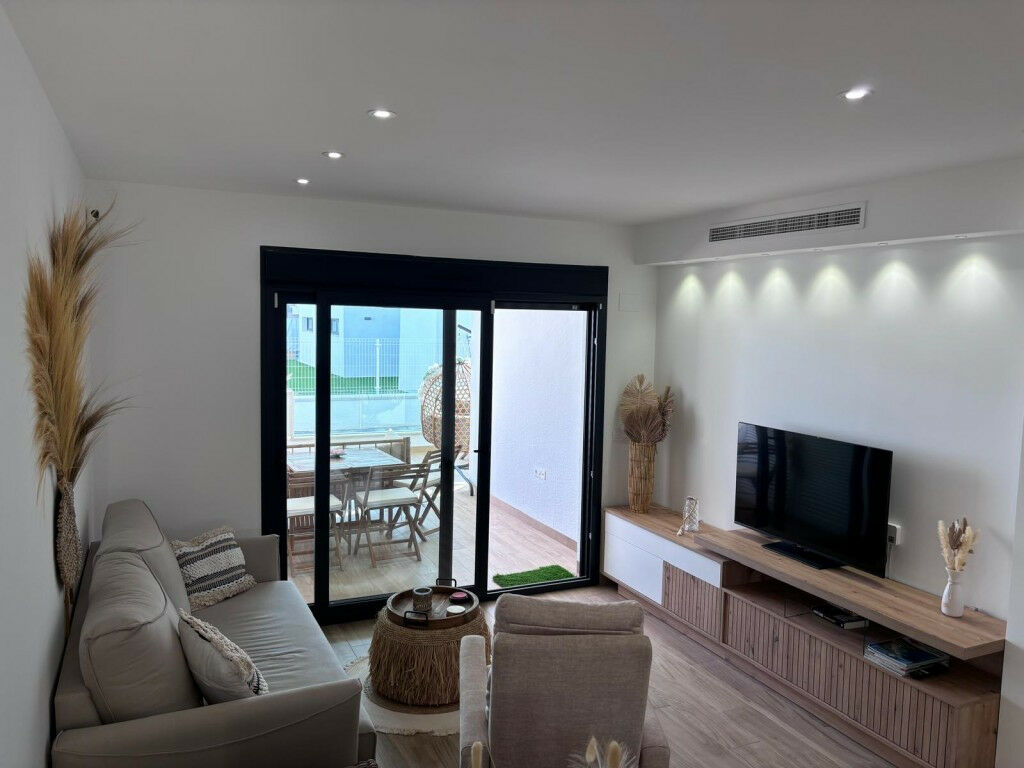 Ground Floor Apartment Los Balcones Alicante - image 2