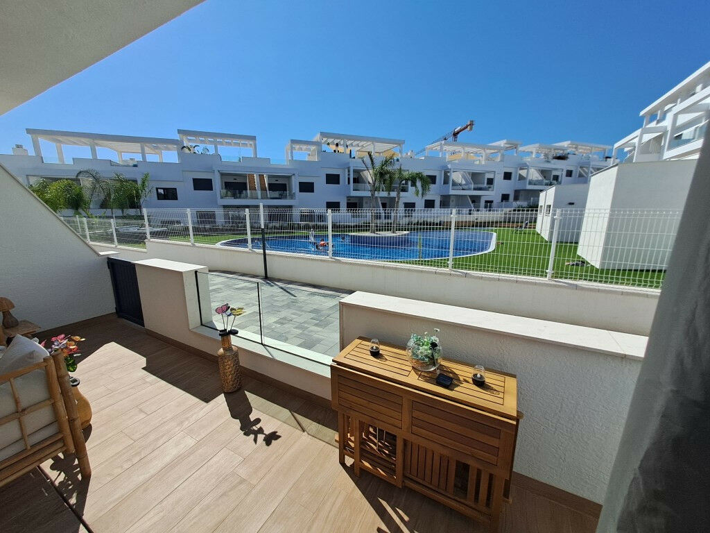 Ground Floor Apartment Los Balcones Alicante