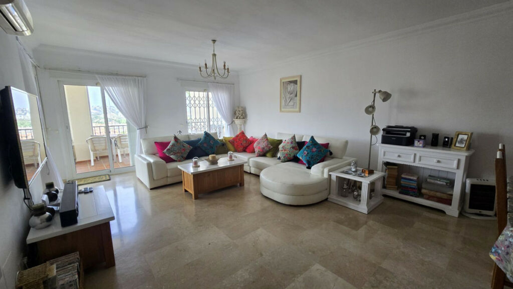 Ground Floor Apartment La Cala Hills Málaga - image 5