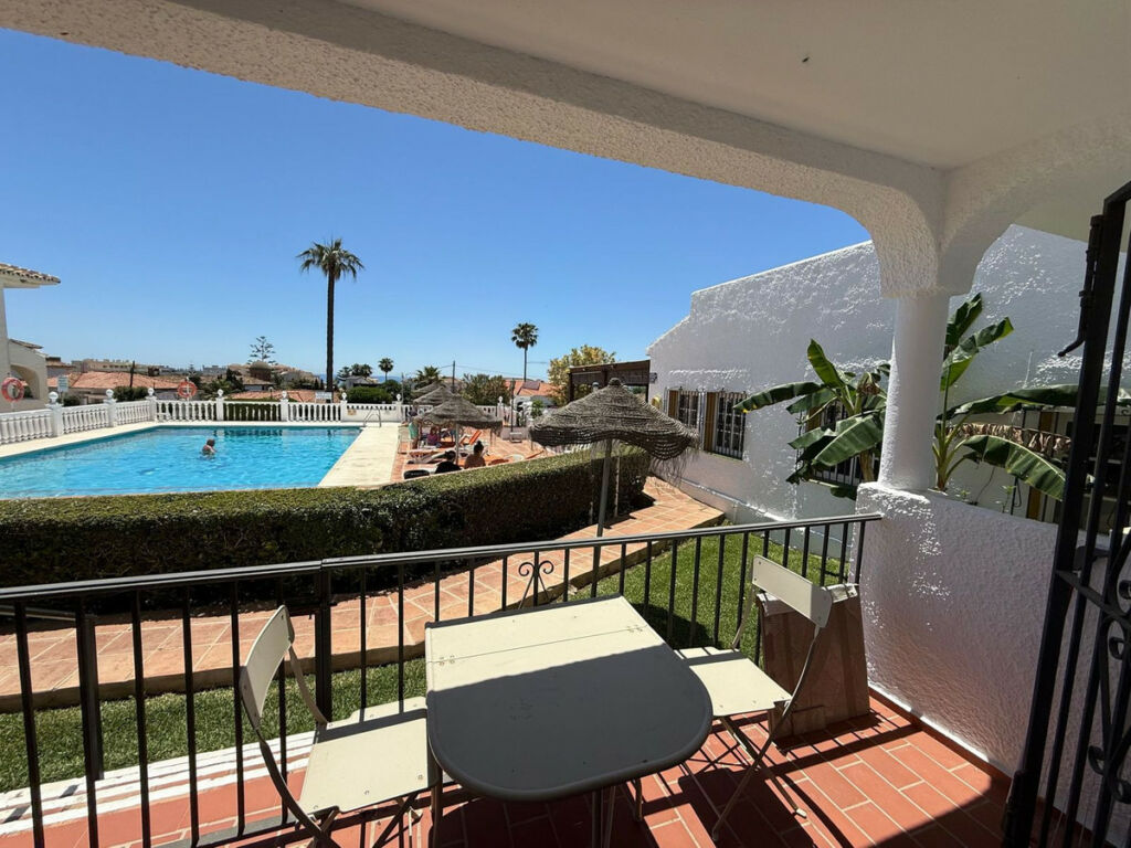 Ground Floor Apartment El Chaparral Málaga - image 8