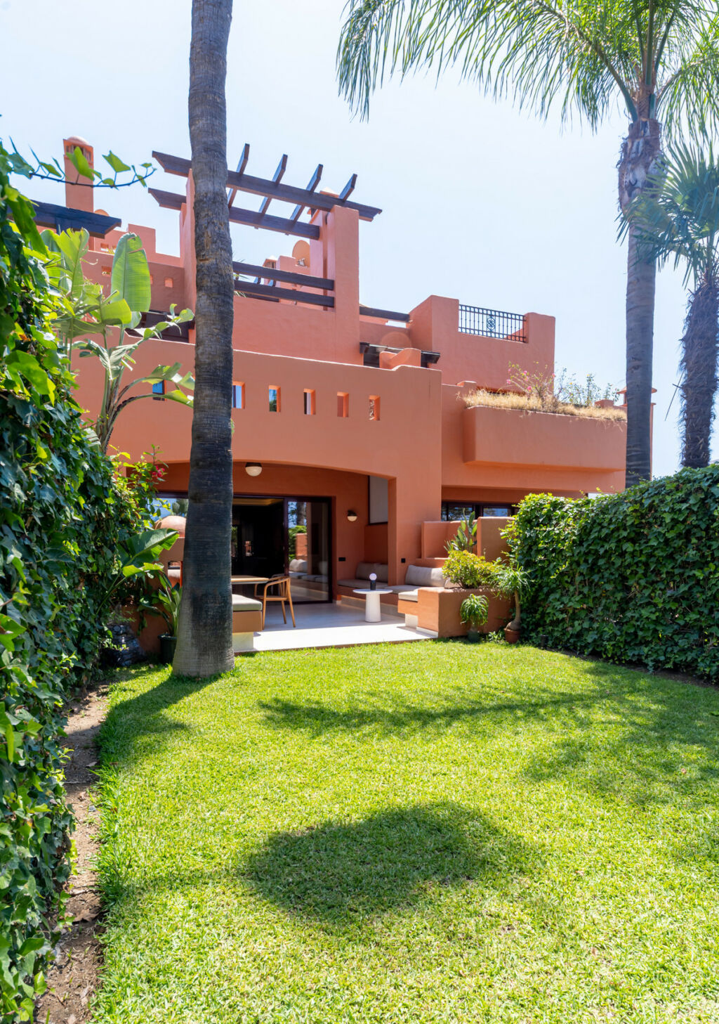 Townhouse The Golden Mile Málaga - image 2