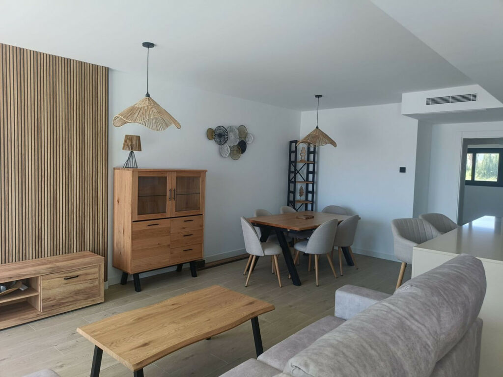 Middle Floor Apartment Estepona Málaga