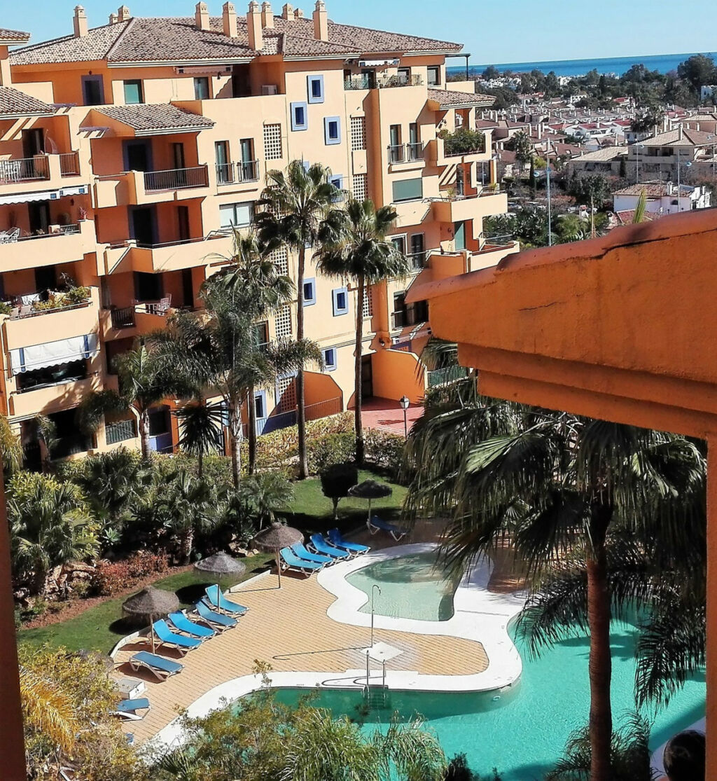 Middle Floor Apartment San Pedro de Alcántara Málaga