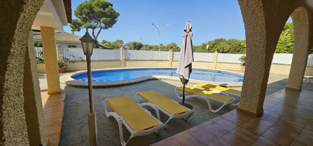 Detached Villa Campoamor Alicante