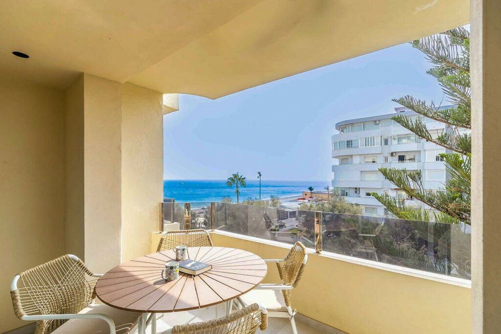 Middle Floor Apartment Fuengirola Málaga