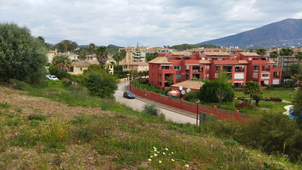 Residential Plot La Cala Hills Málaga - image 2