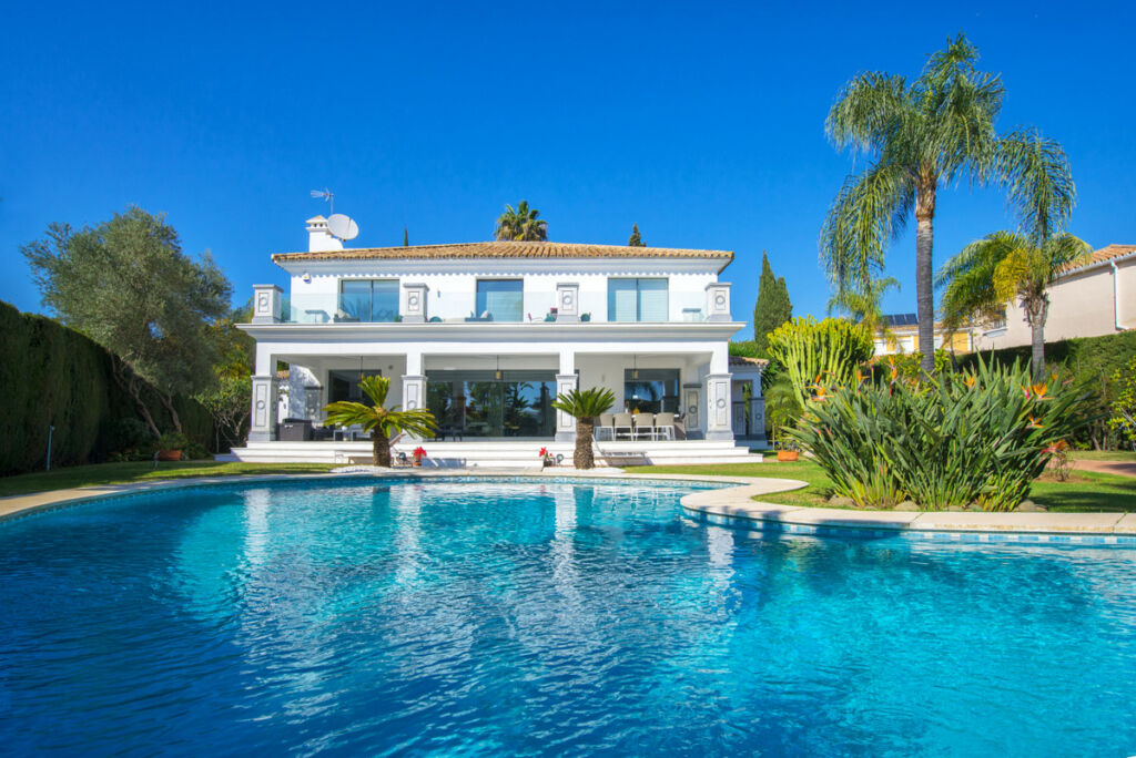 Detached Villa Nueva Andalucía Málaga