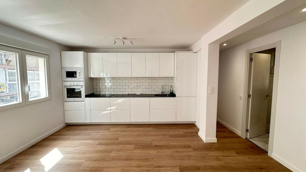 Middle Floor Apartment Benidorm Alicante