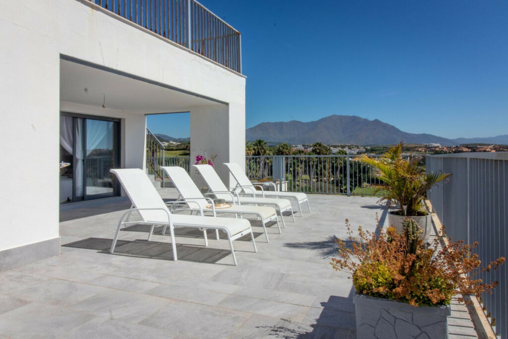 Penthouse Casares Málaga - image 2