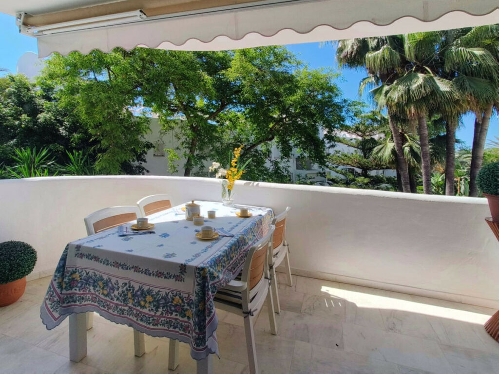 Middle Floor Apartment The Golden Mile Málaga