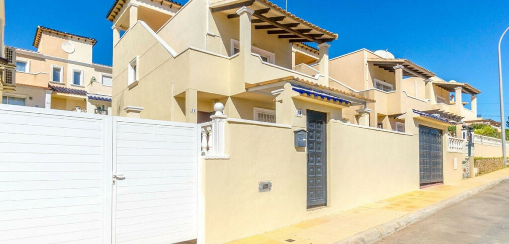 Detached Villa Villamartin Alicante