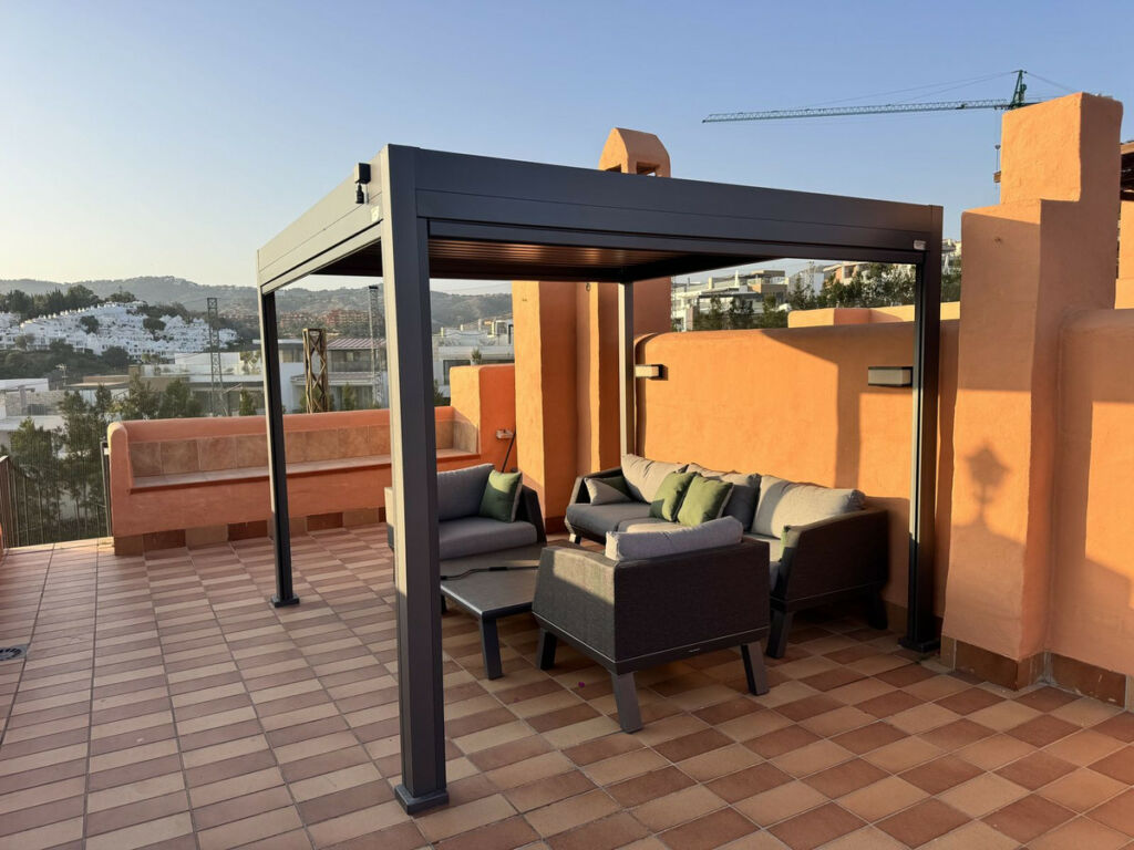 Townhouse Artola Málaga - image 2