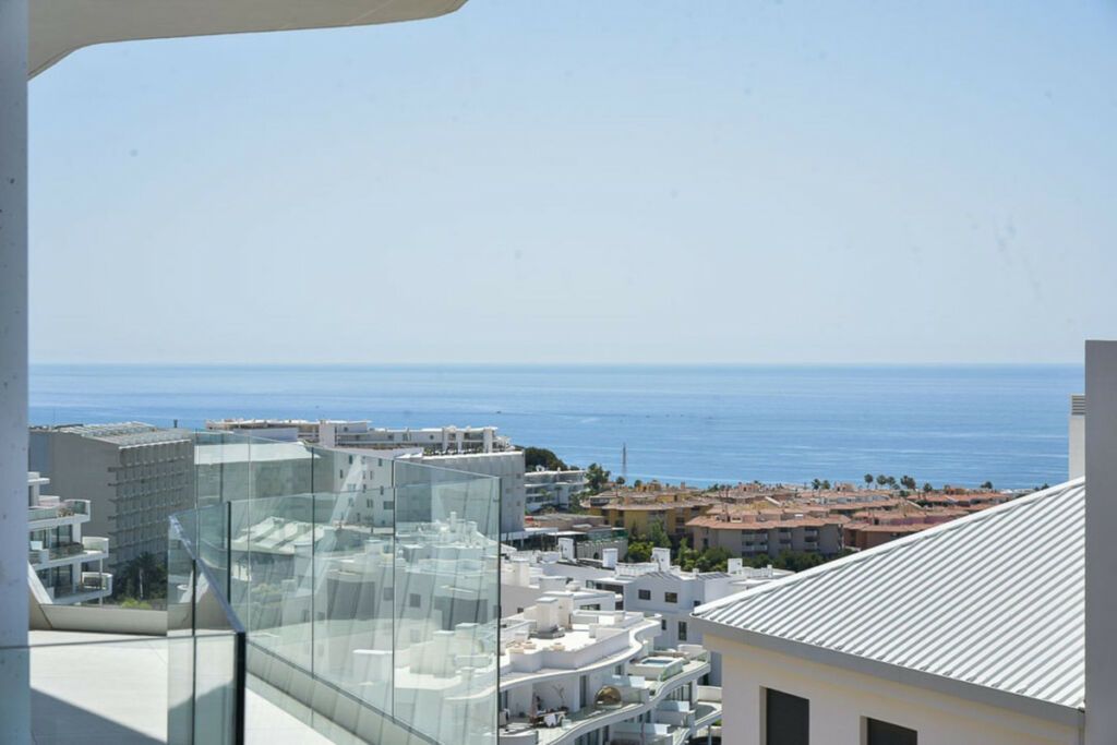 Middle Floor Apartment Fuengirola Málaga