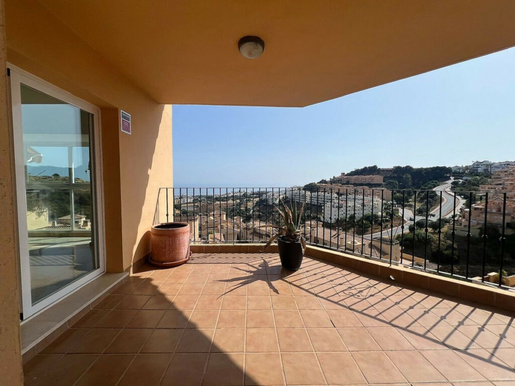 Middle Floor Apartment Calahonda Málaga