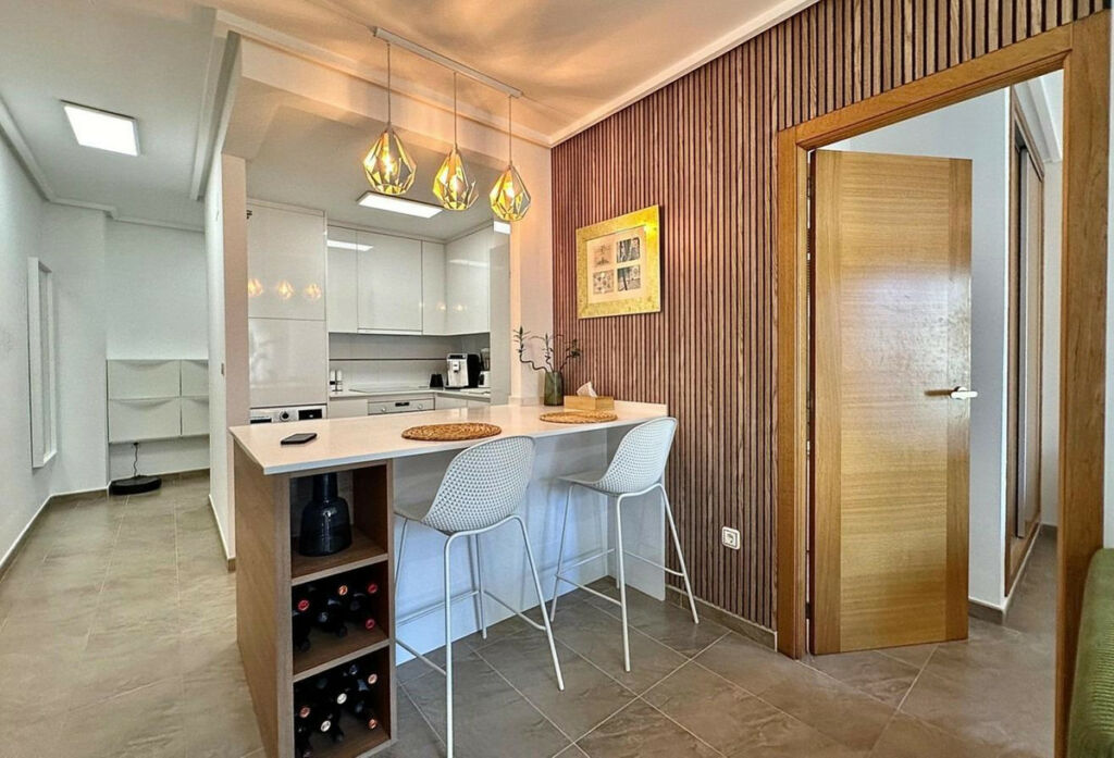 Middle Floor Apartment Torrevieja Alicante