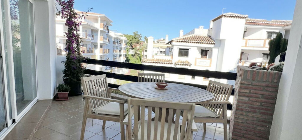 Middle Floor Apartment Calahonda Málaga