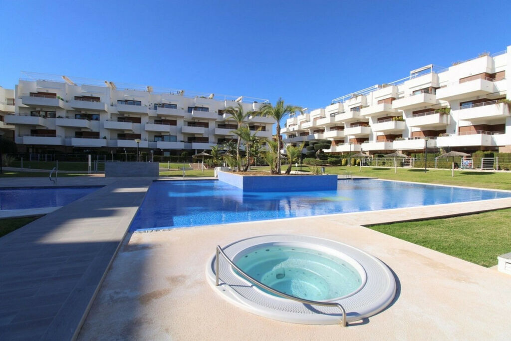 Ground Floor Apartment Lomas de Cabo Roig Alicante - image 2