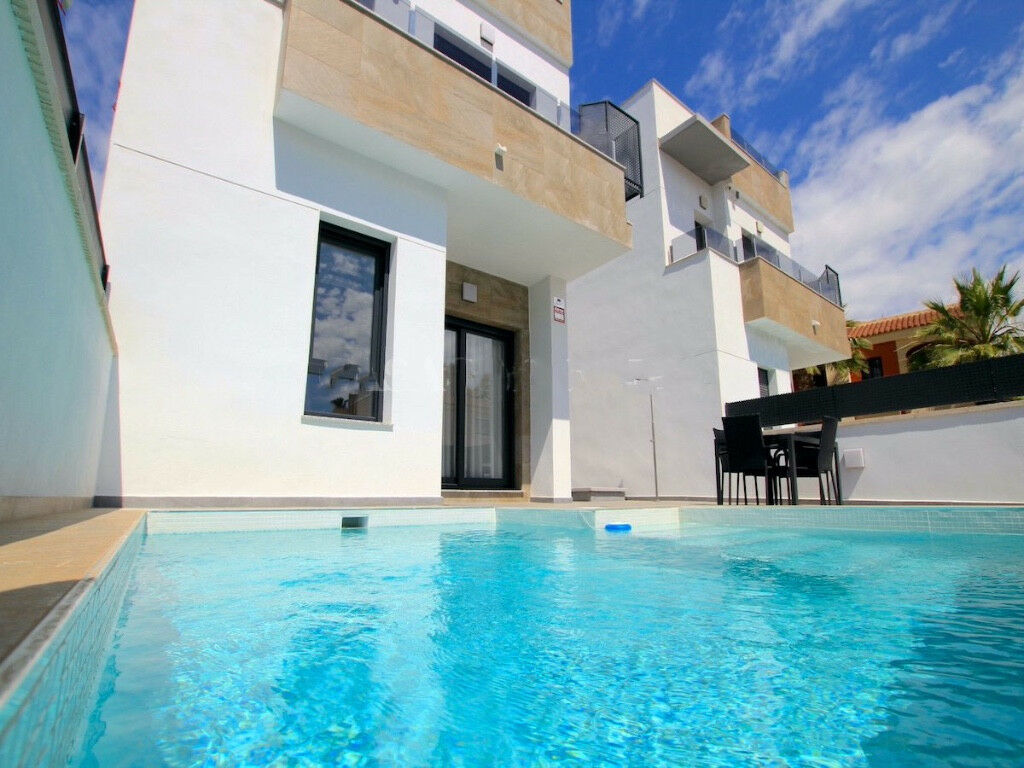 Detached Villa Torrevieja Alicante