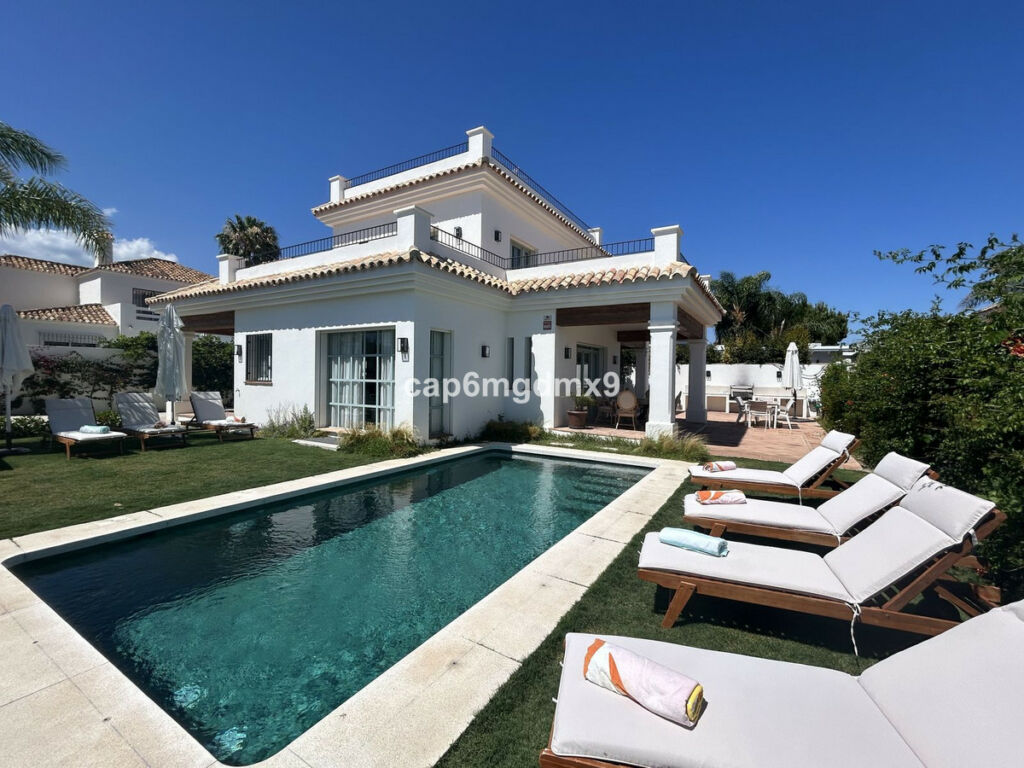 Detached Villa San Pedro de Alcántara Málaga