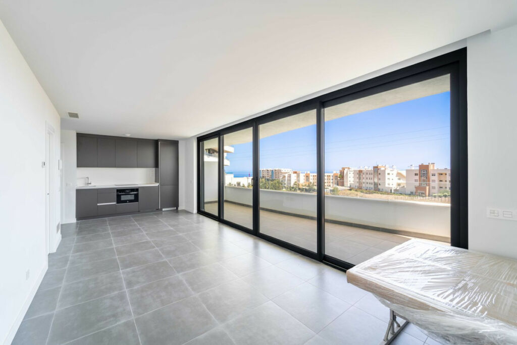 Middle Floor Apartment Fuengirola Málaga