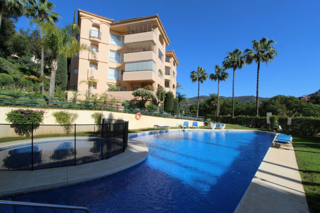 Middle Floor Apartment Elviria Málaga