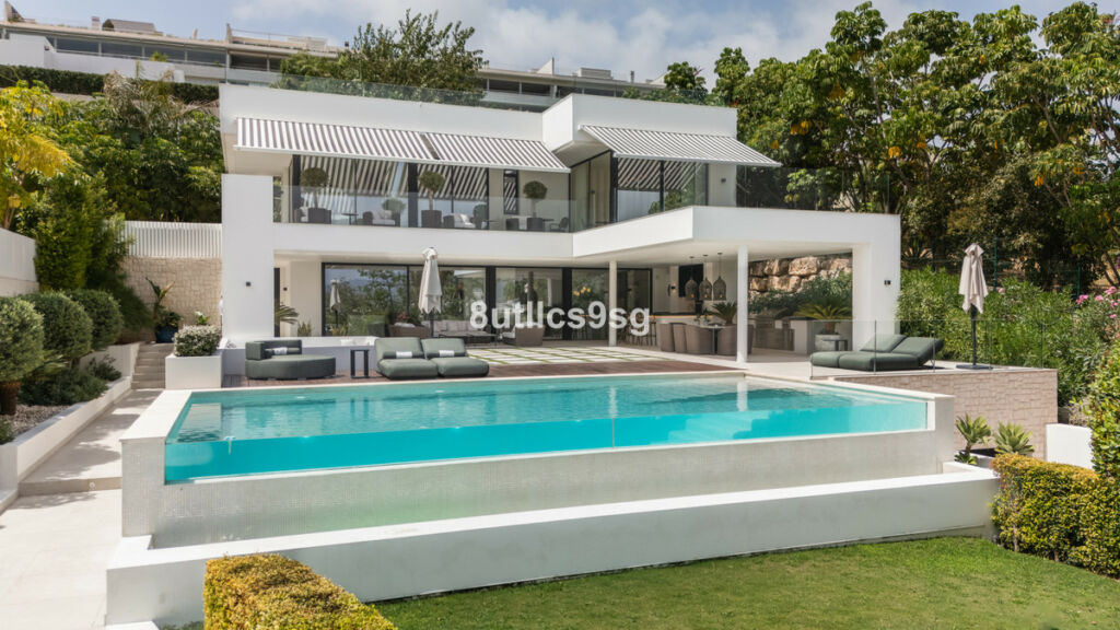 Detached Villa Nueva Andalucía Málaga