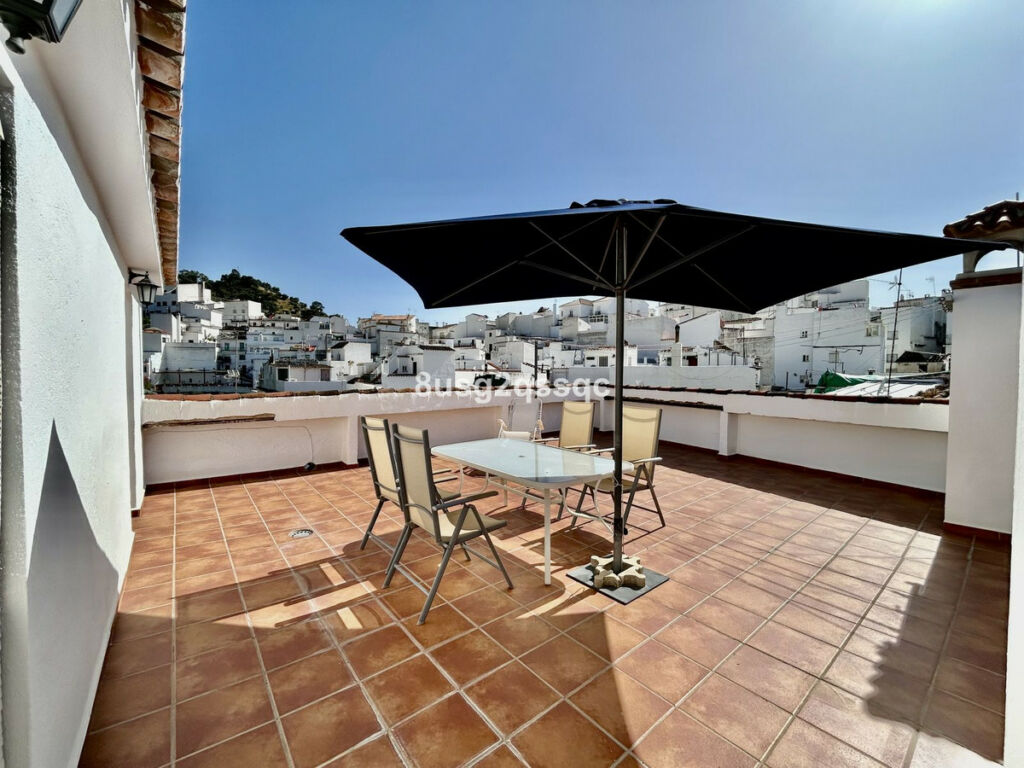 Top Floor Apartment Istán Málaga - image 19