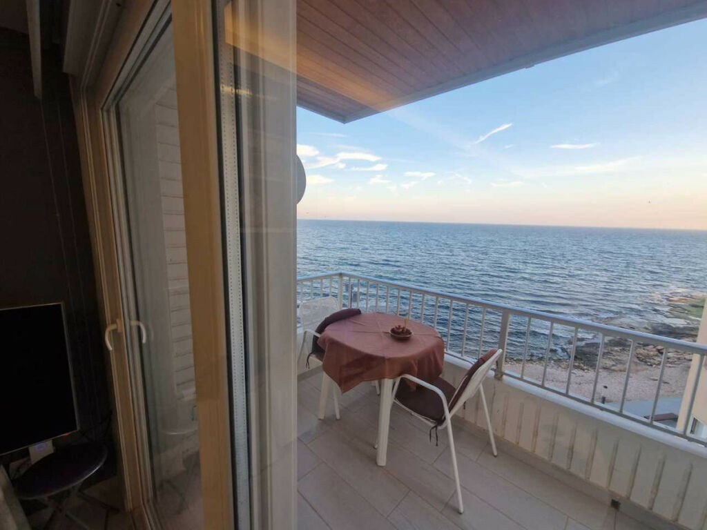 Middle Floor Apartment Torrevieja Alicante